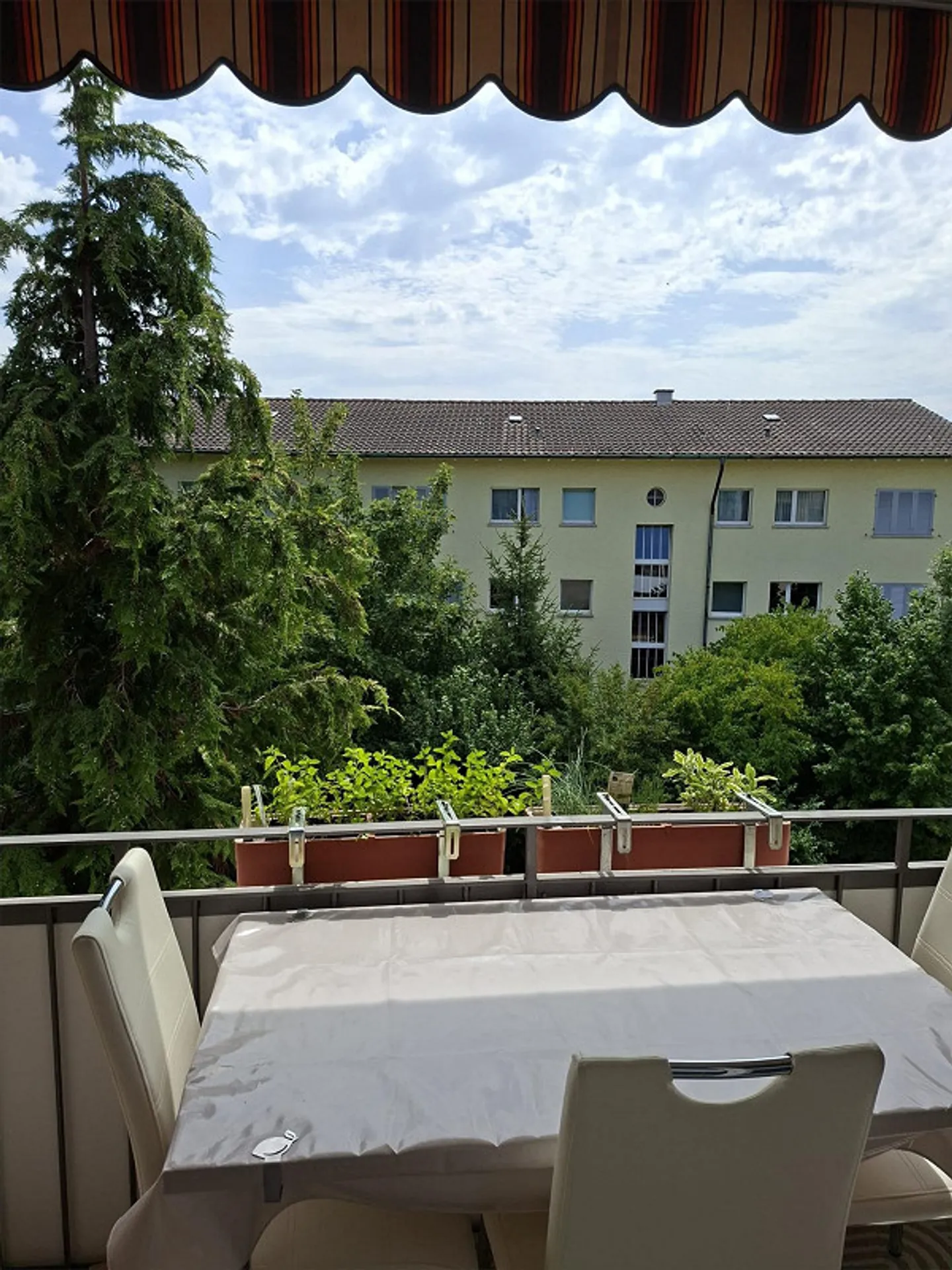 Helle 4.5-Zimmer-Wohnung in Dübendorf - Foto 13 von 14