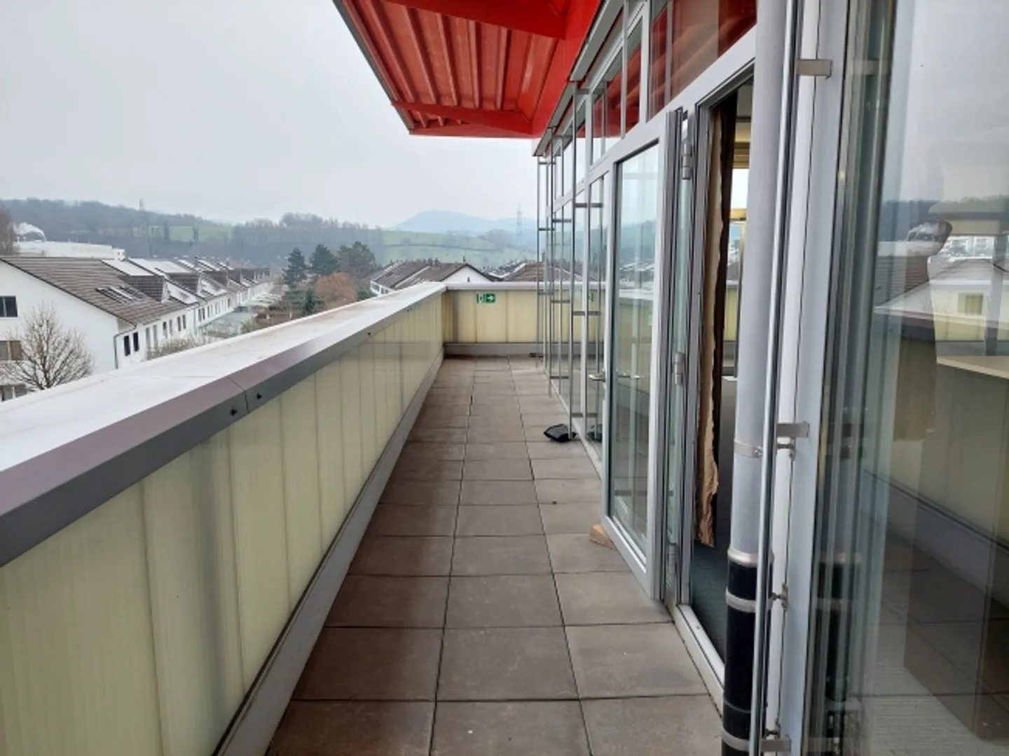 Geräumiges Büro in Kaiseraugst - Foto 9 von 12