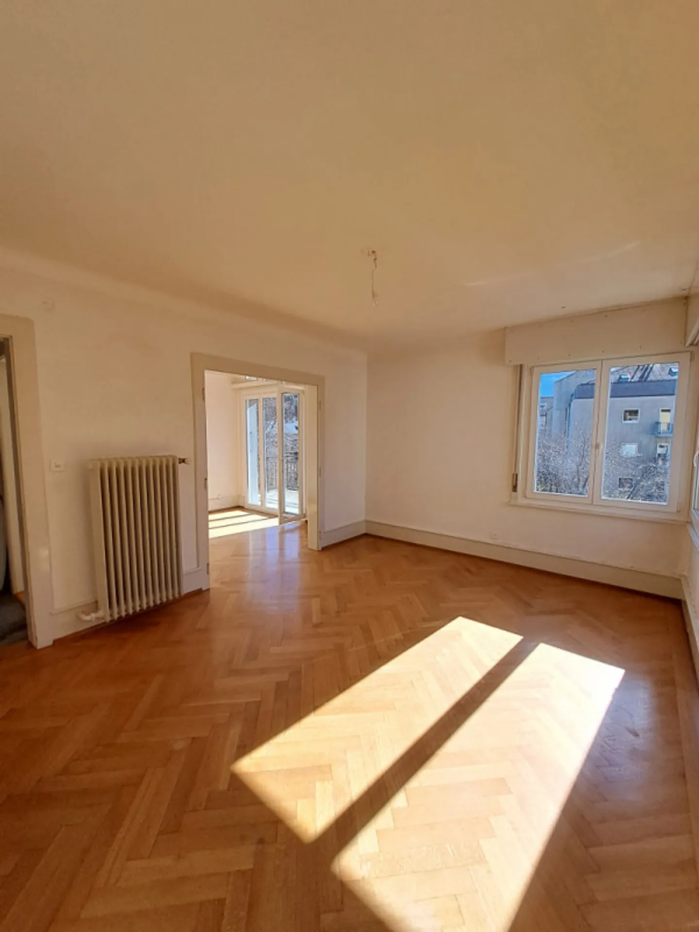 Charmante 4-Zimmer-Wohnung in Sion - Foto 2 von 11