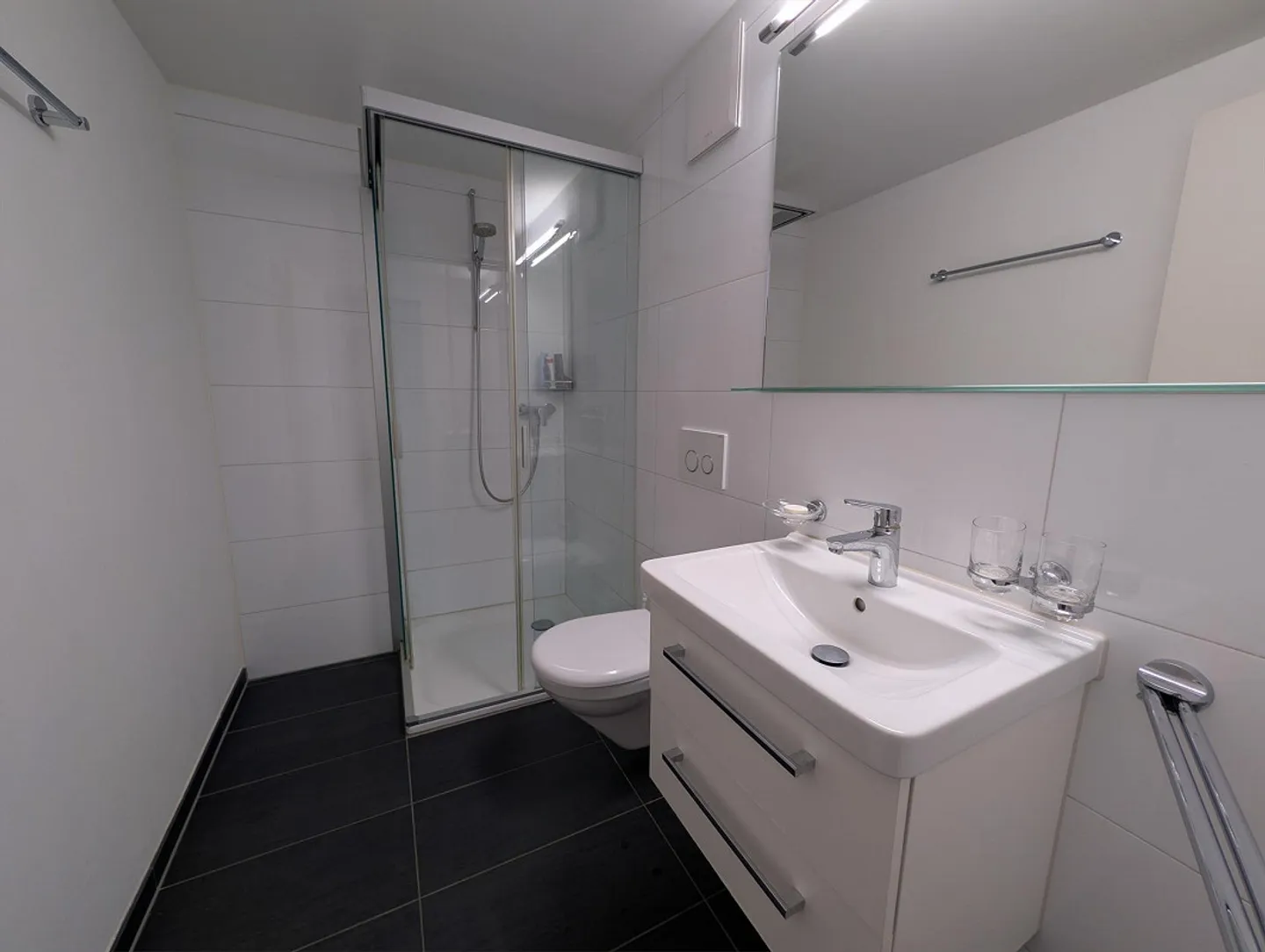 Appartement meublé 1,5 pièces dans le quartier 4 - Photo 5 sur 5