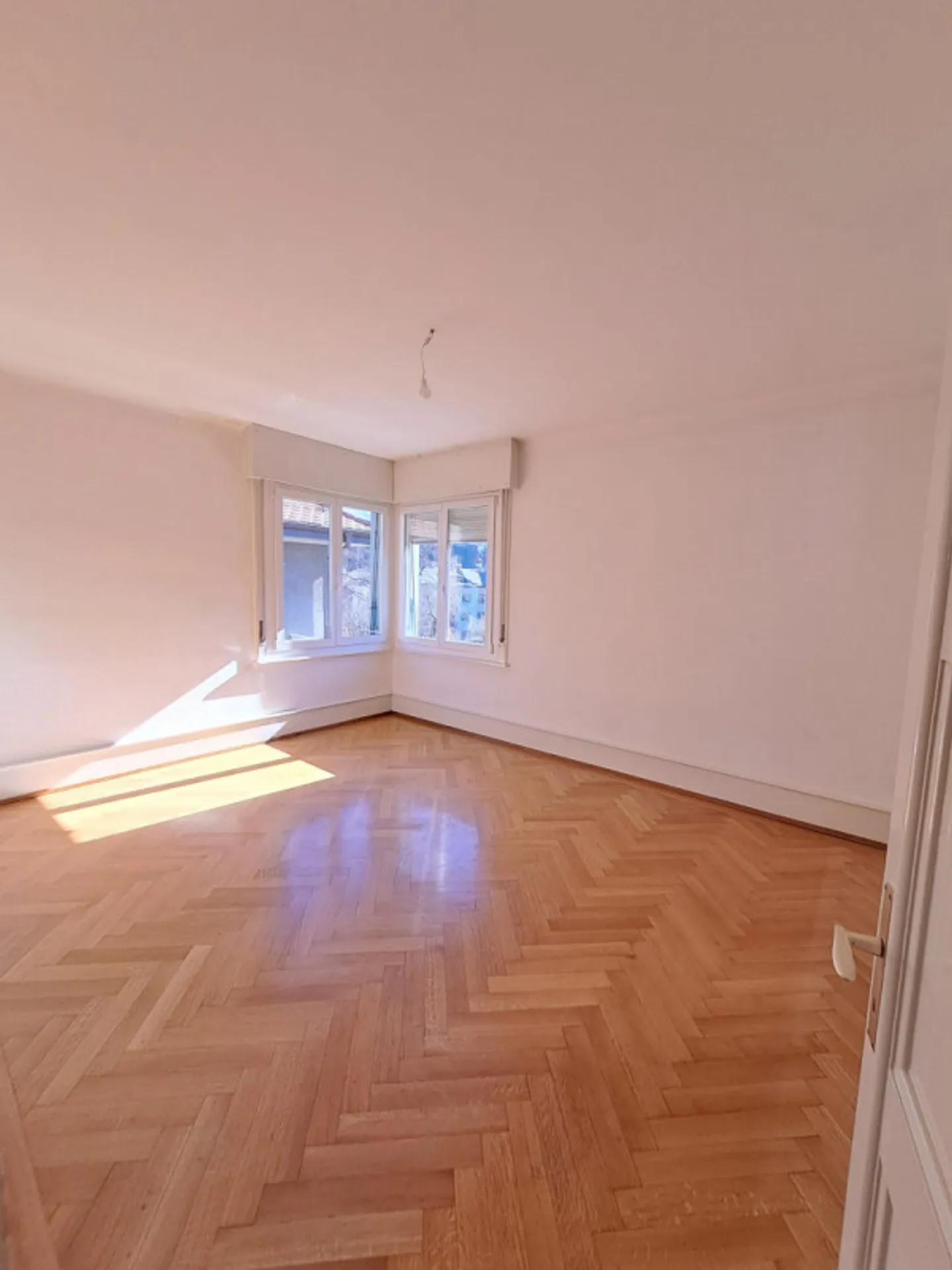 Charmante 4-Zimmer-Wohnung in Sion - Foto 6 von 11