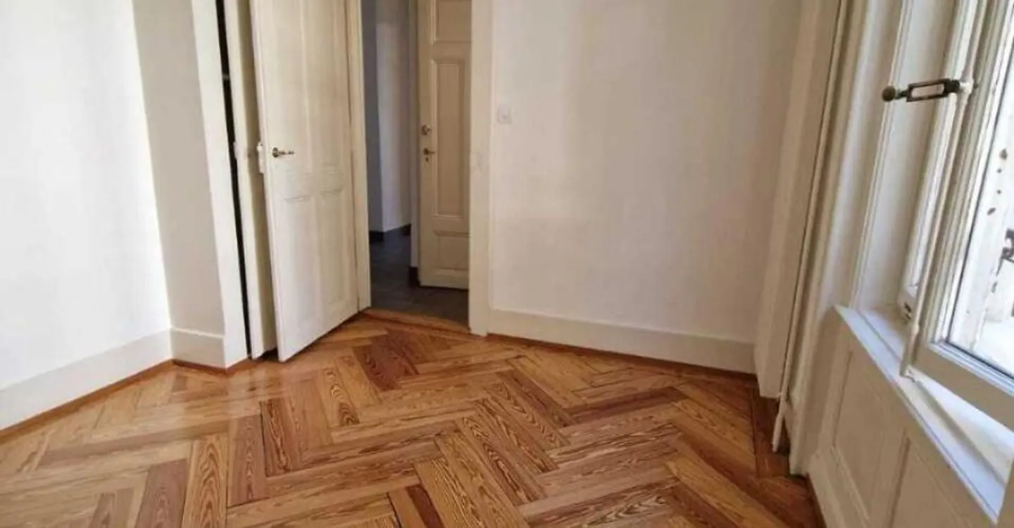 Beautiful renovated apartment Avenue Florimont 10, 1006 Lausanne - Photo 2 of 10