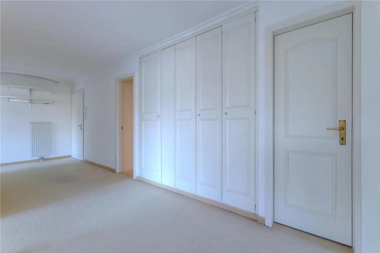 4½-Room Condominium on the 3rd Floor with Elevator and Glazed Corner Balcony - Photo 11 of 13