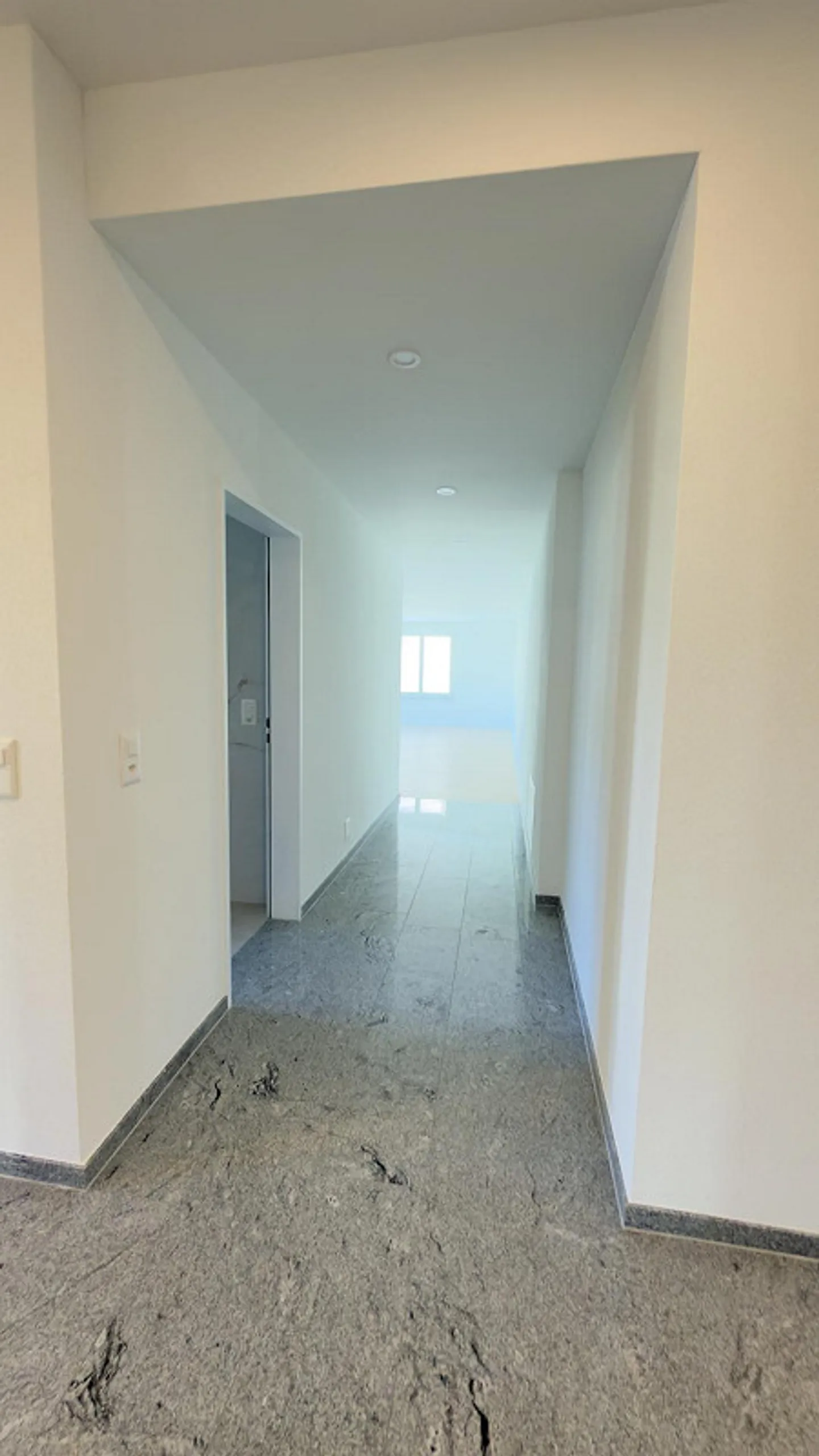 Luxurious Garden Apartment - Photo 12 of 24