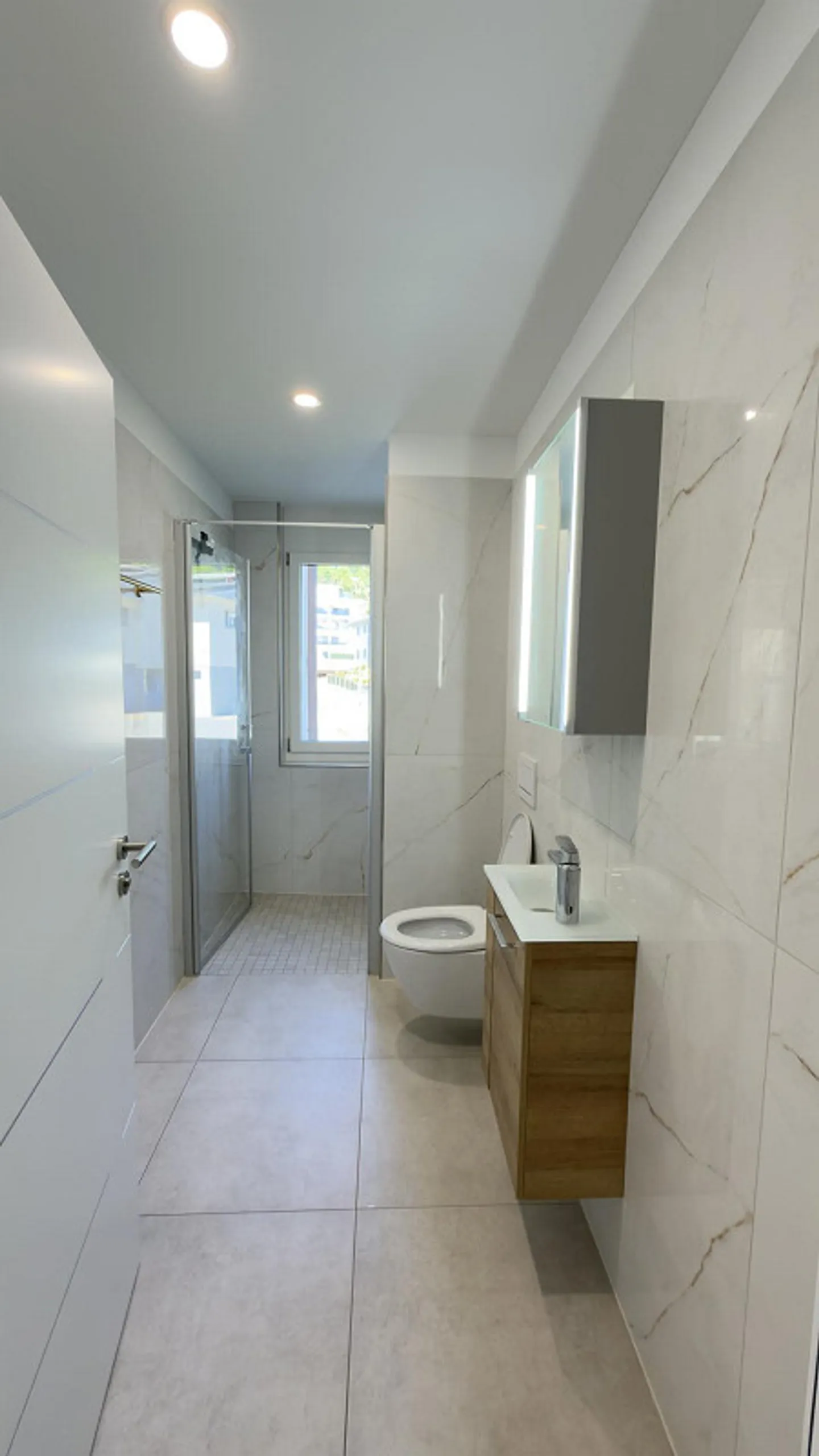 Luxurious Garden Apartment - Photo 13 of 24