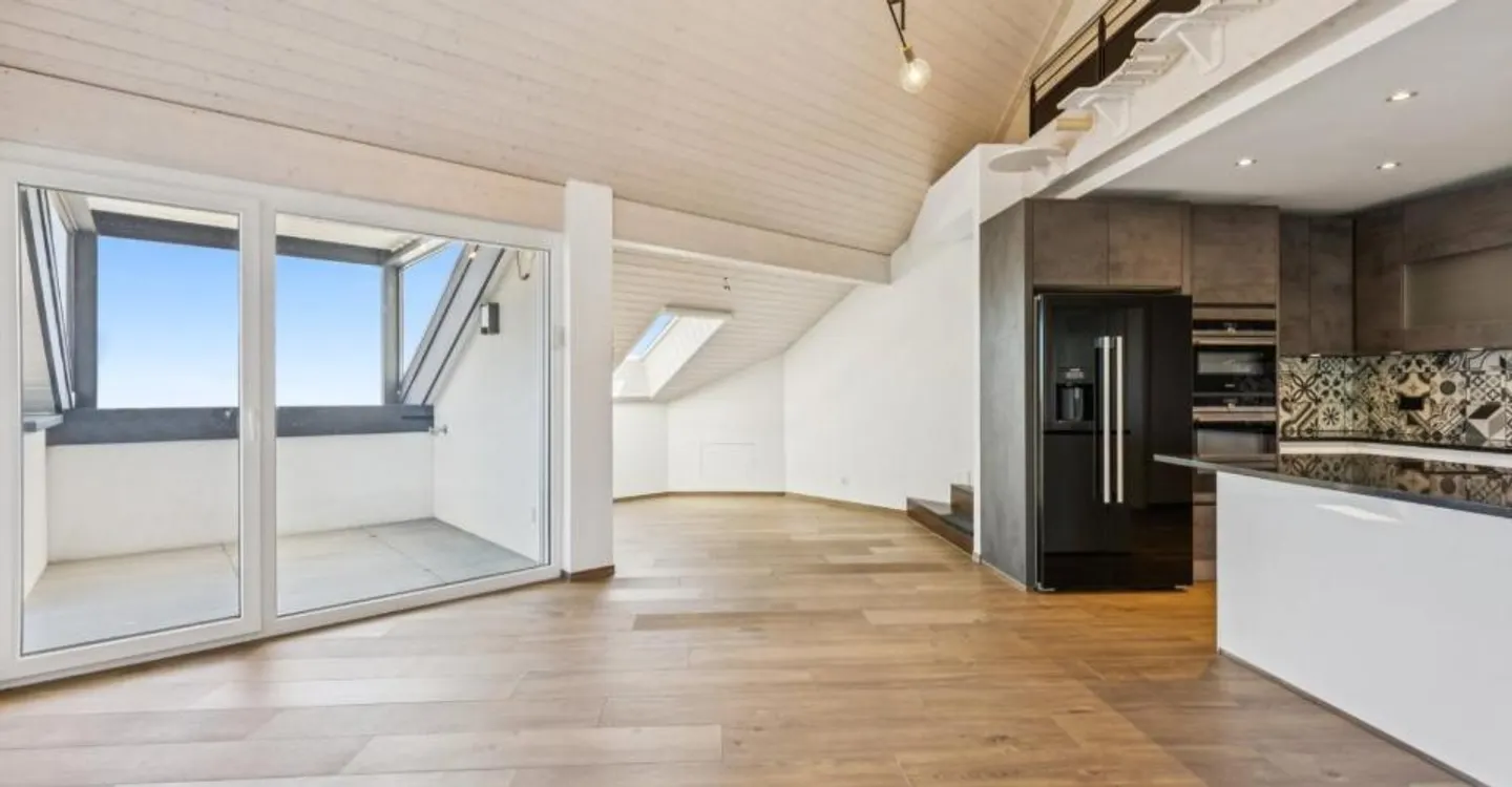 Appartamento Elegante con Vista Lago - Foto 1 di 10