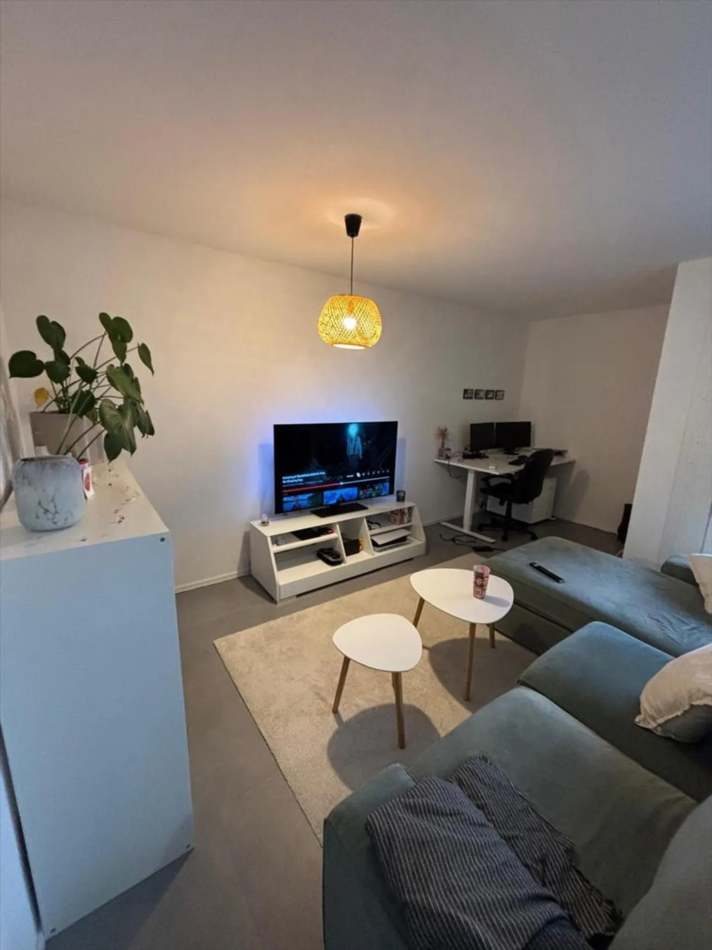 2.5-room apartment on the 4th floor - Photo 2 of 5