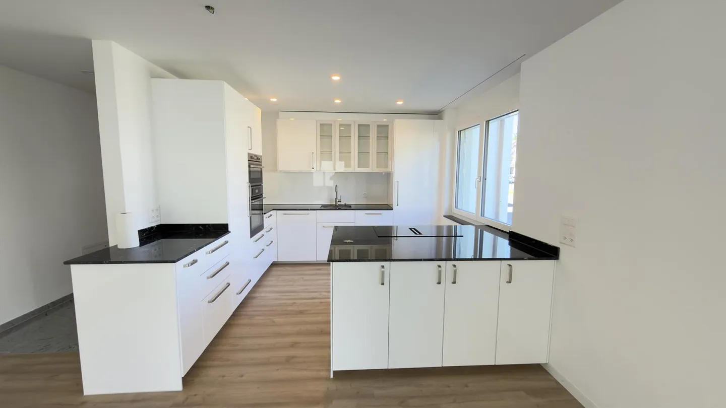 Luxurious Garden Apartment - Photo 18 of 24