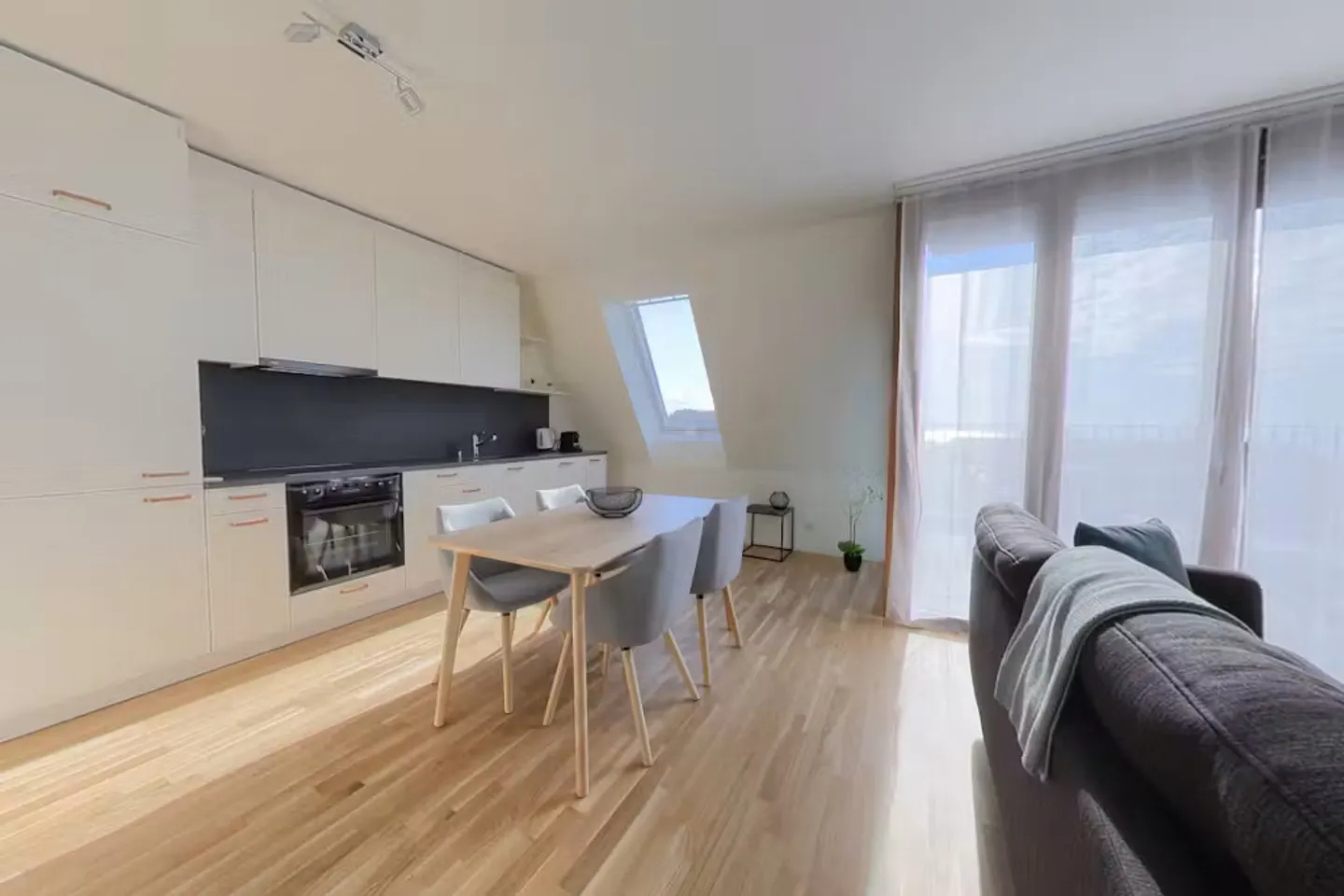 Appartement Charmant à Lausanne - Photo 2 sur 8