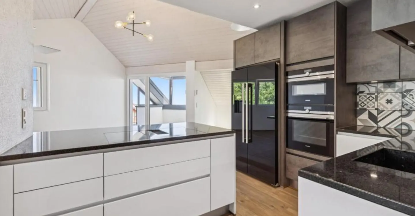 Appartamento Elegante con Vista Lago - Foto 3 di 10