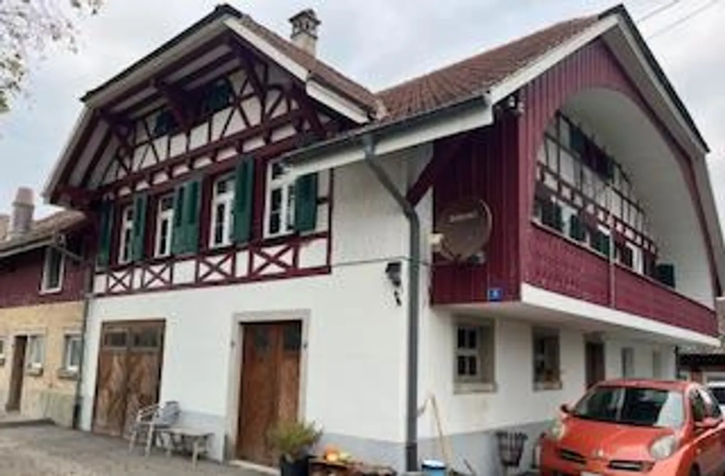 Geräumige Altbau Wohnung - Foto 1 von 12