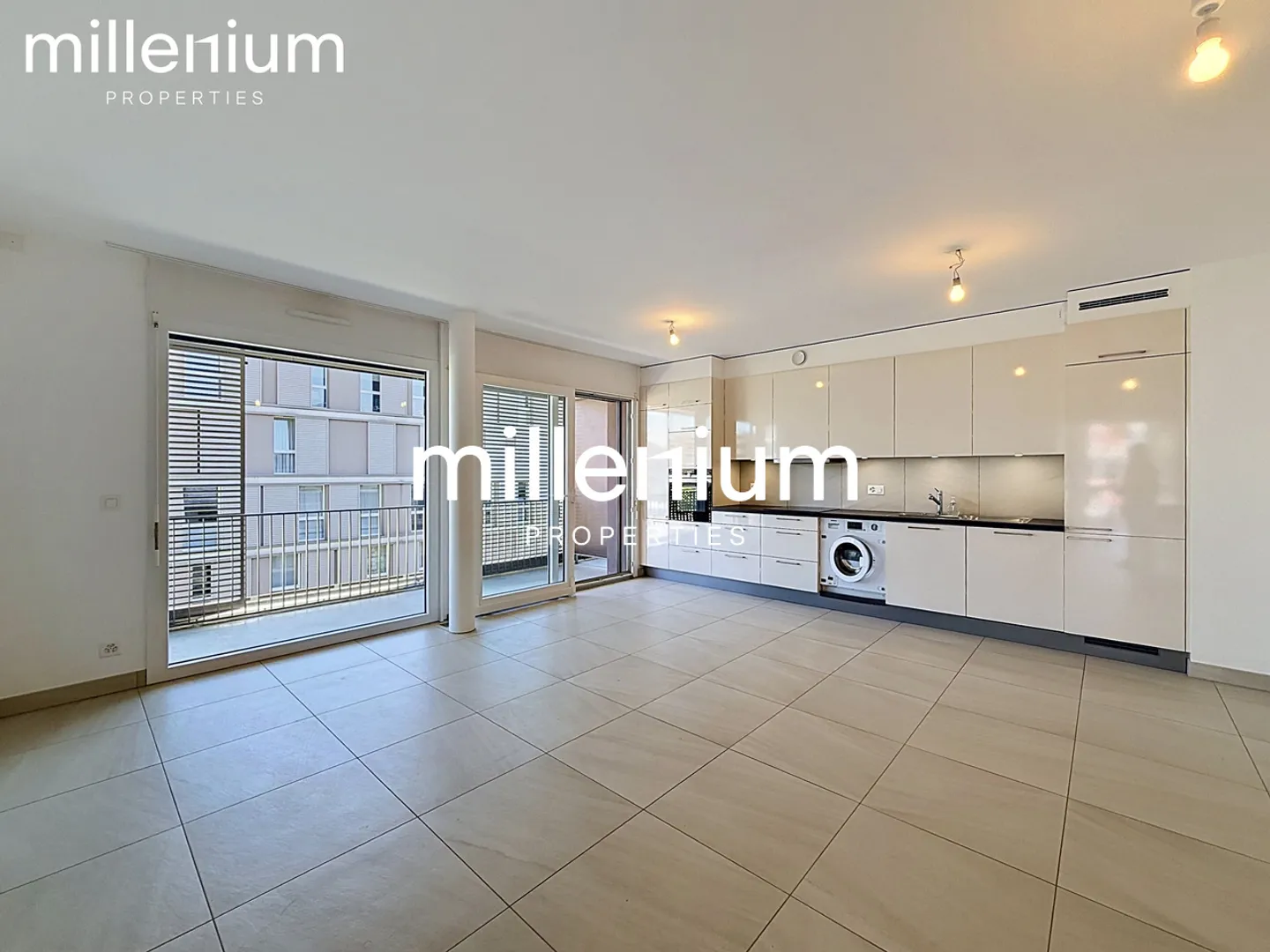 Spacious Apartment with Balcony - Photo 3 of 9