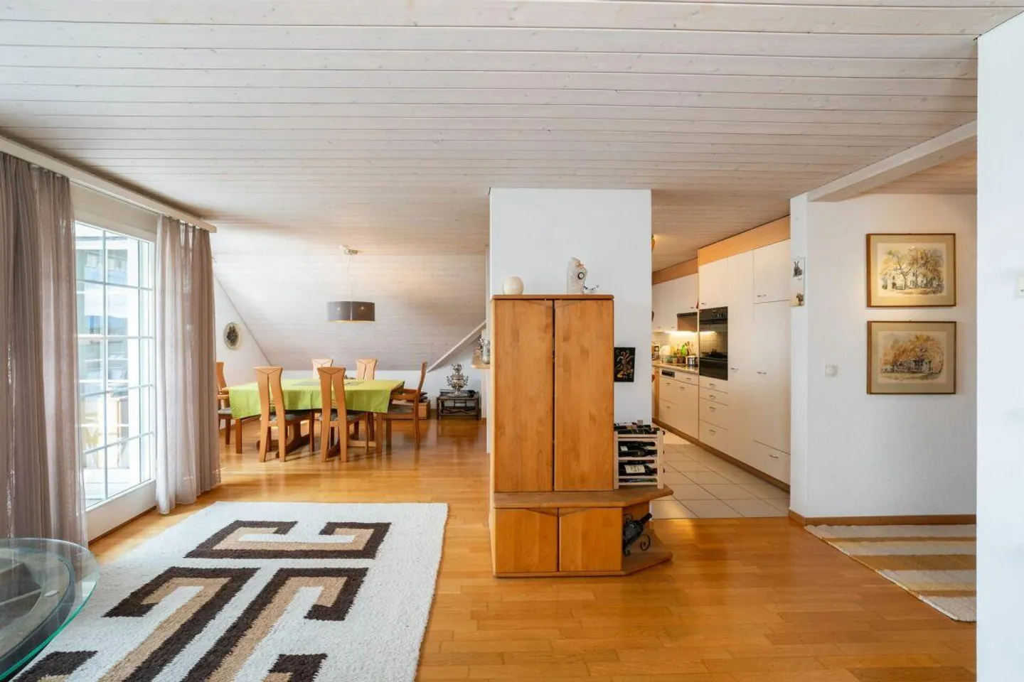 Tolles Gesamtpaket zu fairem Preis - Wohnung mit grossem Hobbyraum - Foto 4 von 11