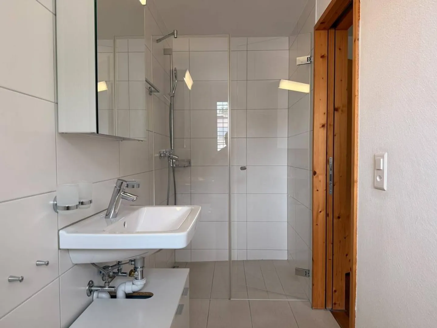 Charming and modern apartment for rent! - Photo 6 of 9