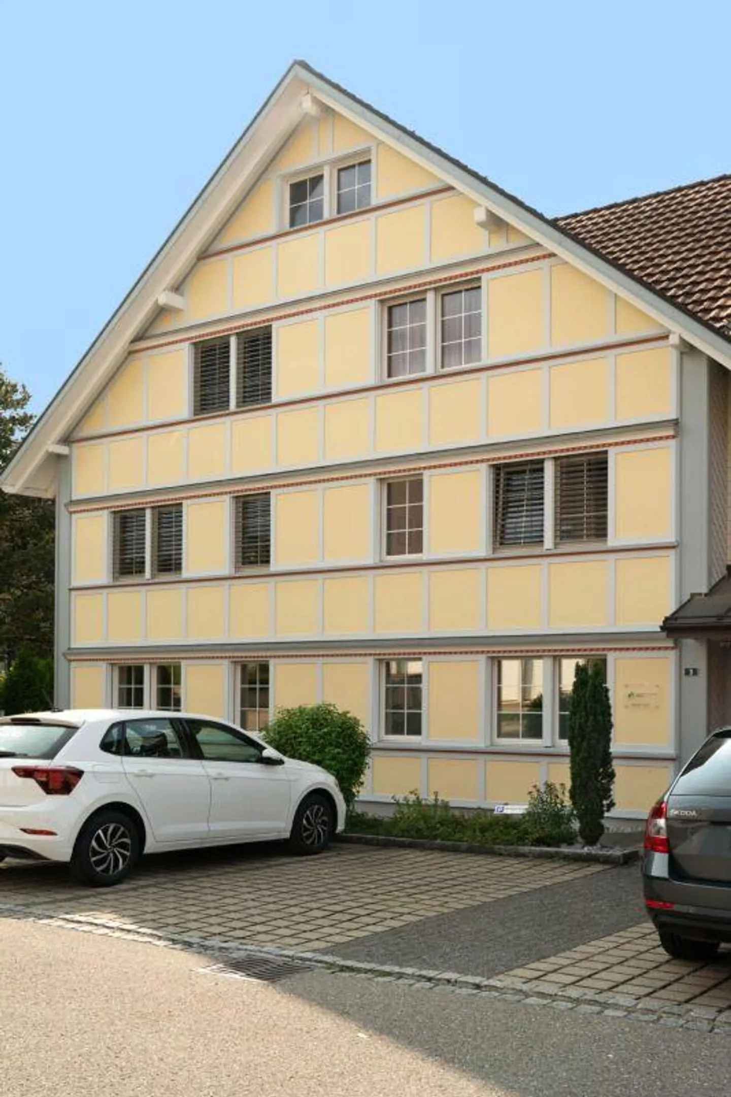 Tolles Gesamtpaket zu fairem Preis - Wohnung mit grossem Hobbyraum - Foto 2 von 11