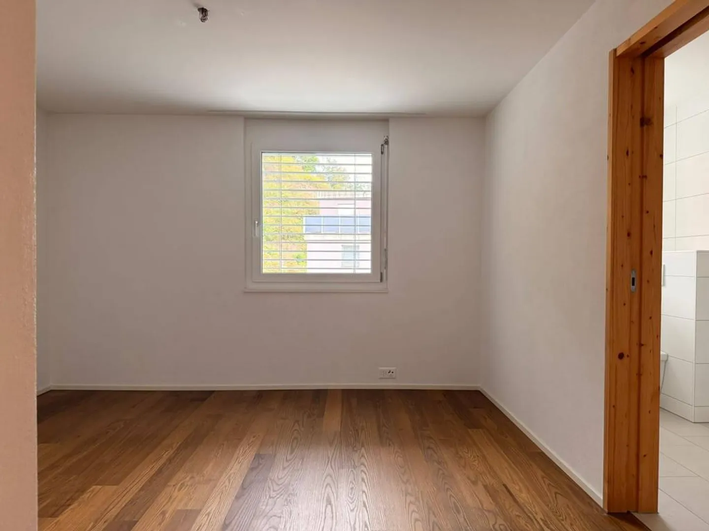 Charming and modern apartment for rent! - Photo 4 of 9