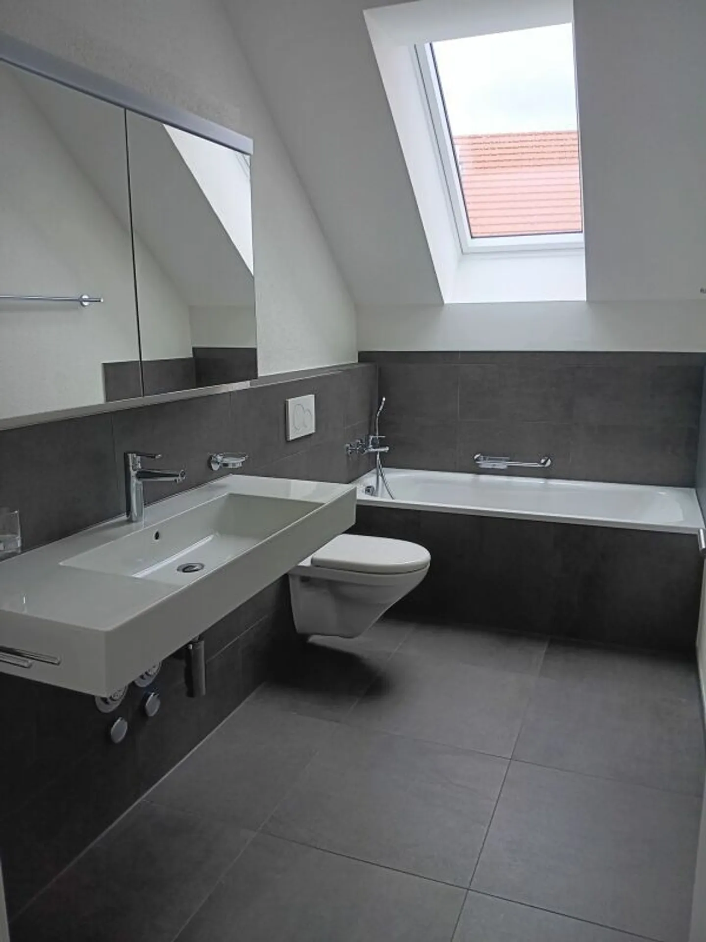 Dreamlike 5.5-room penthouse apartment with gallery in the new development "Hübsche Mätteli" in a quiet and central location - Photo 4 of 13