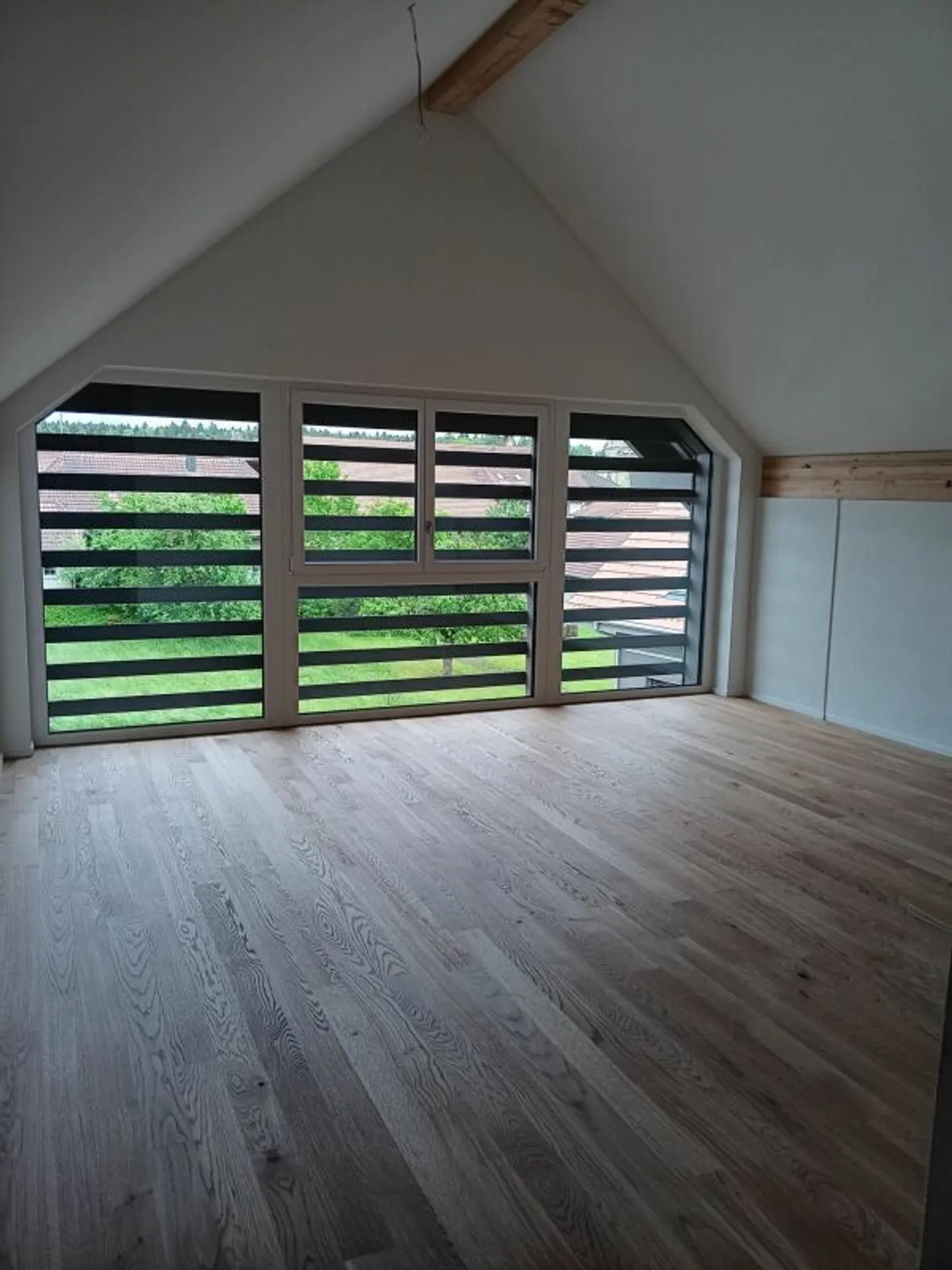Dreamlike 5.5-room penthouse apartment with gallery in the new development "Hübsche Mätteli" in a quiet and central location - Photo 9 of 13