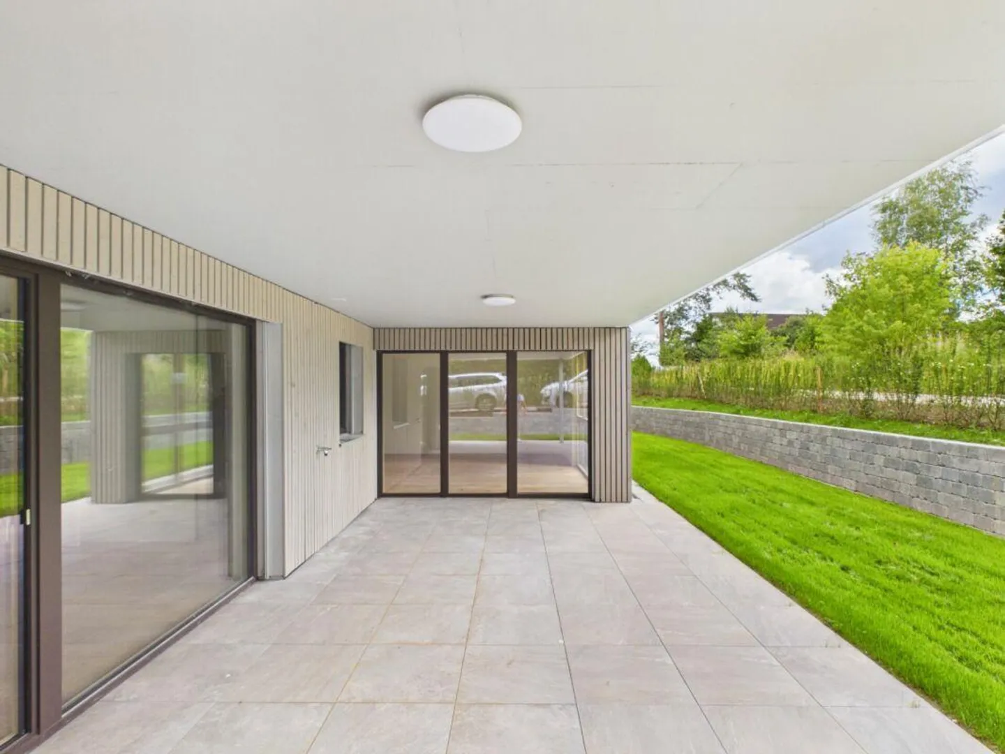 Sustainable new construction project with 16 high-quality apartments and first-class finishing standard - Photo 2 of 11