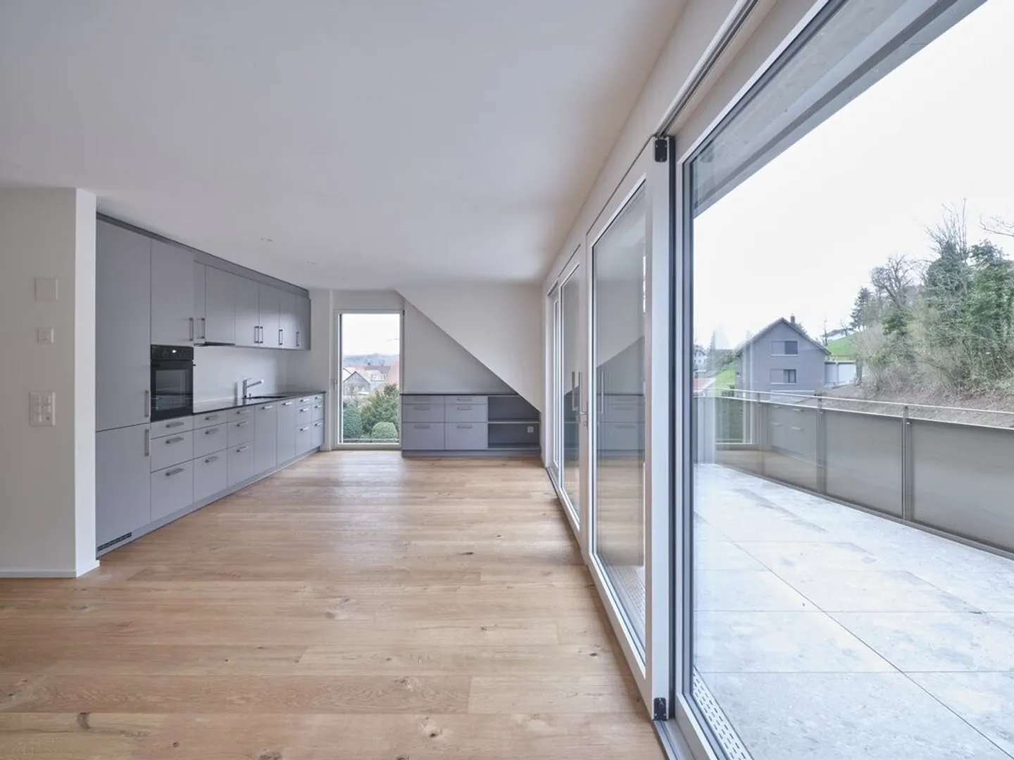 The perfect first apartment - Photo 4 of 7