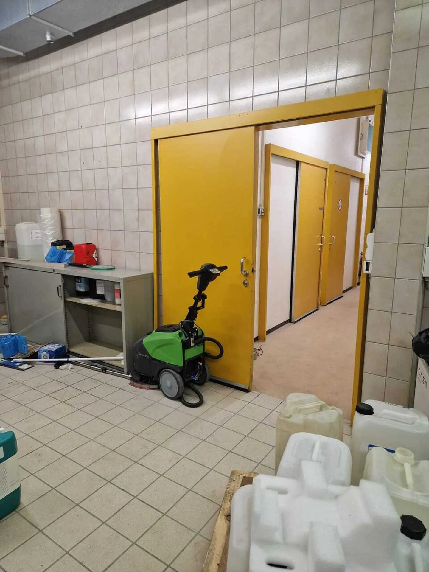 Spazio di archiviazione in affitto - Foto 3 di 4