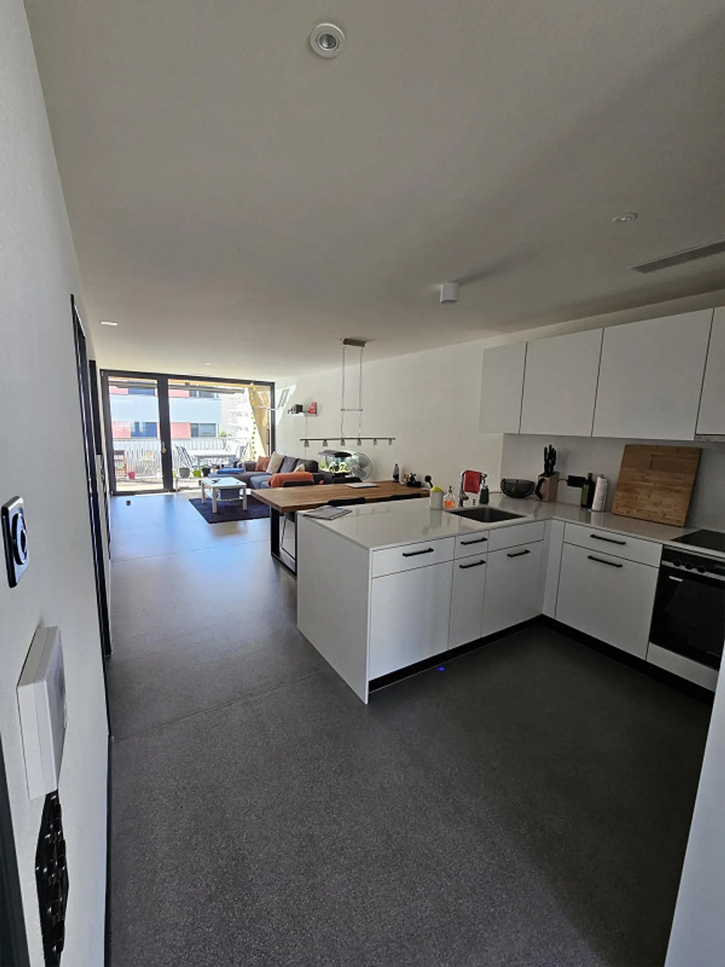 Appartamento moderno 3.5 stanze - Foto 1 di 9