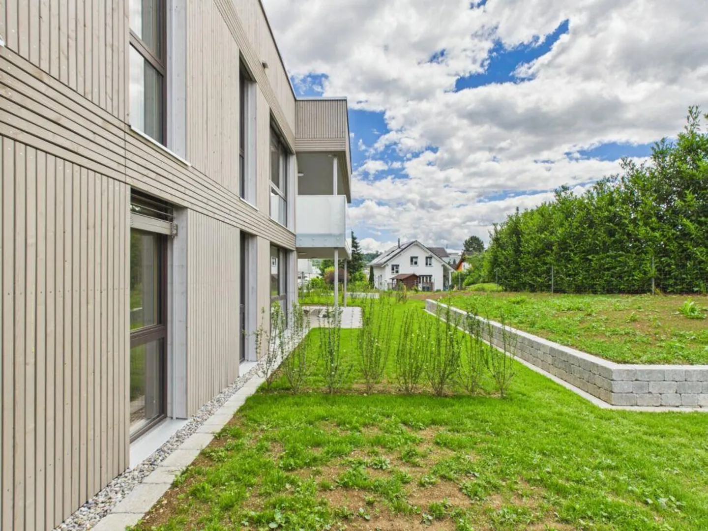 Sustainable new construction project with 16 high-quality apartments and first-class finishing standard - Photo 9 of 11