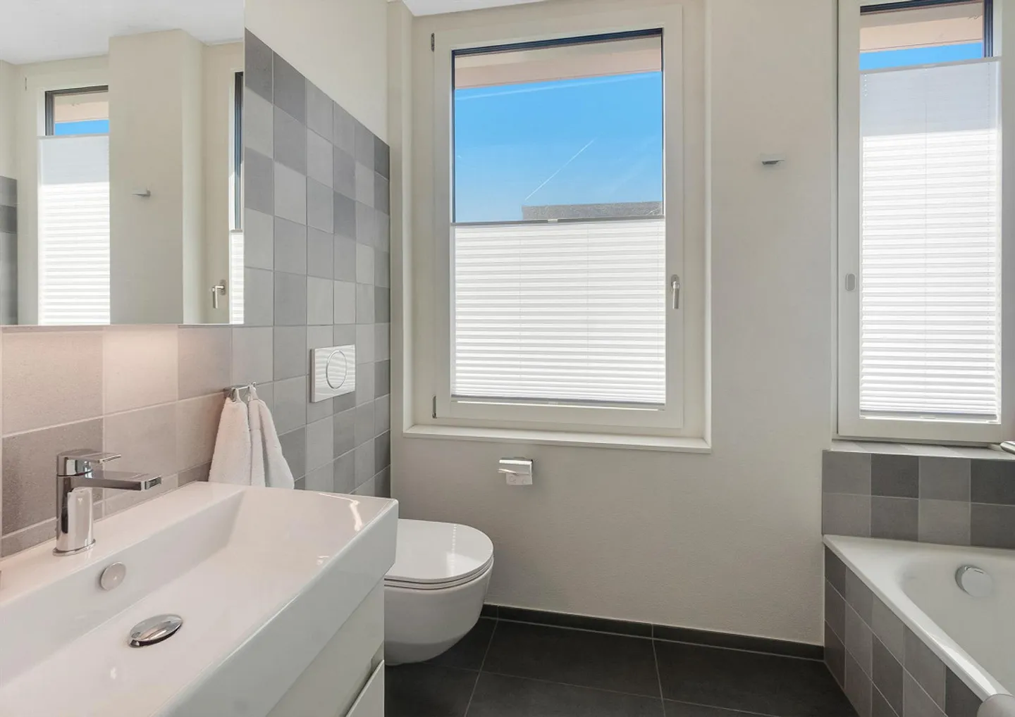 Modern Maisonette for Individual Life Concepts - Photo 4 of 8
