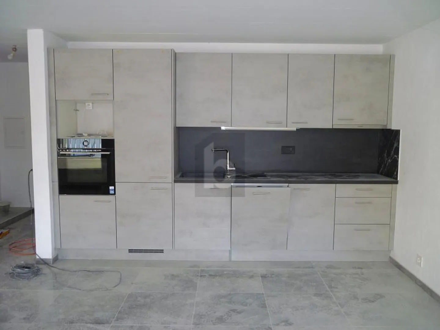 NEW, SPACIOUS AND MODERN - Photo 5 of 6