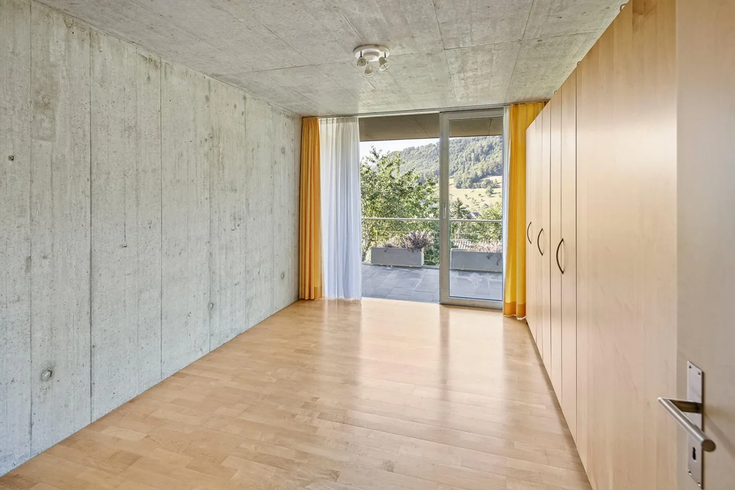 Oasi abitativa per famiglie con vista impressionante - Foto 10 di 13