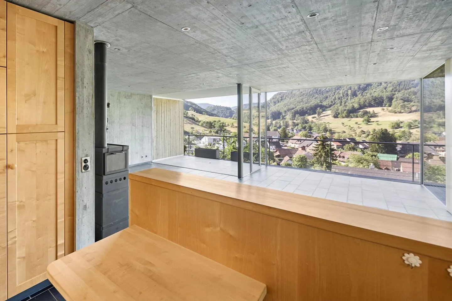 Oasi abitativa per famiglie con vista impressionante - Foto 6 di 13
