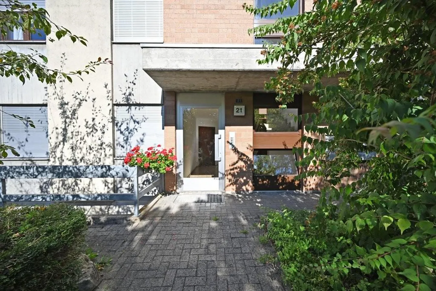 Stauraum gesucht? Platz für Ihr Hobby benötigt? - Foto 2 di 2