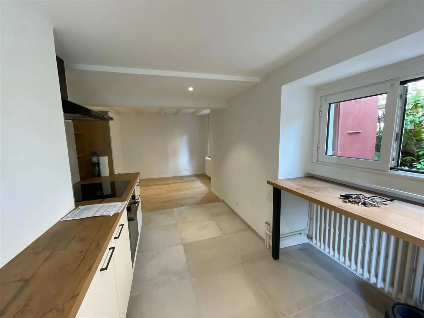 Vollständig renovierte 3,5-Zimmer-Wohnung im Erdgeschoss mit Garten. - Foto 3 von 13