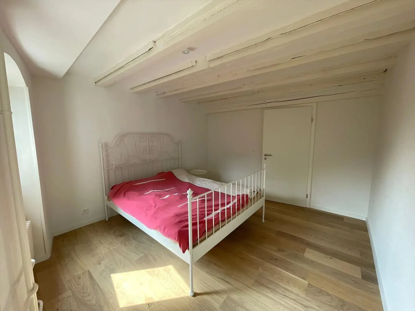 Vollständig renovierte 3,5-Zimmer-Wohnung im Erdgeschoss mit Garten. - Foto 7 von 13