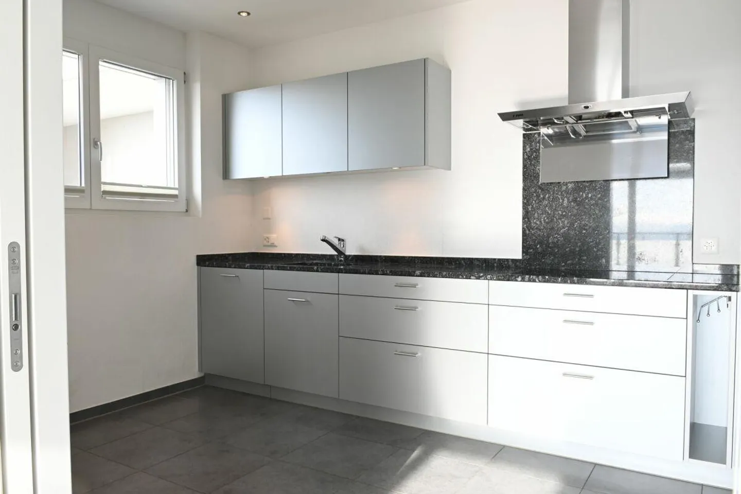 Exclusive terrace apartment with single-family home character in Zuzwil - Photo 2 of 6