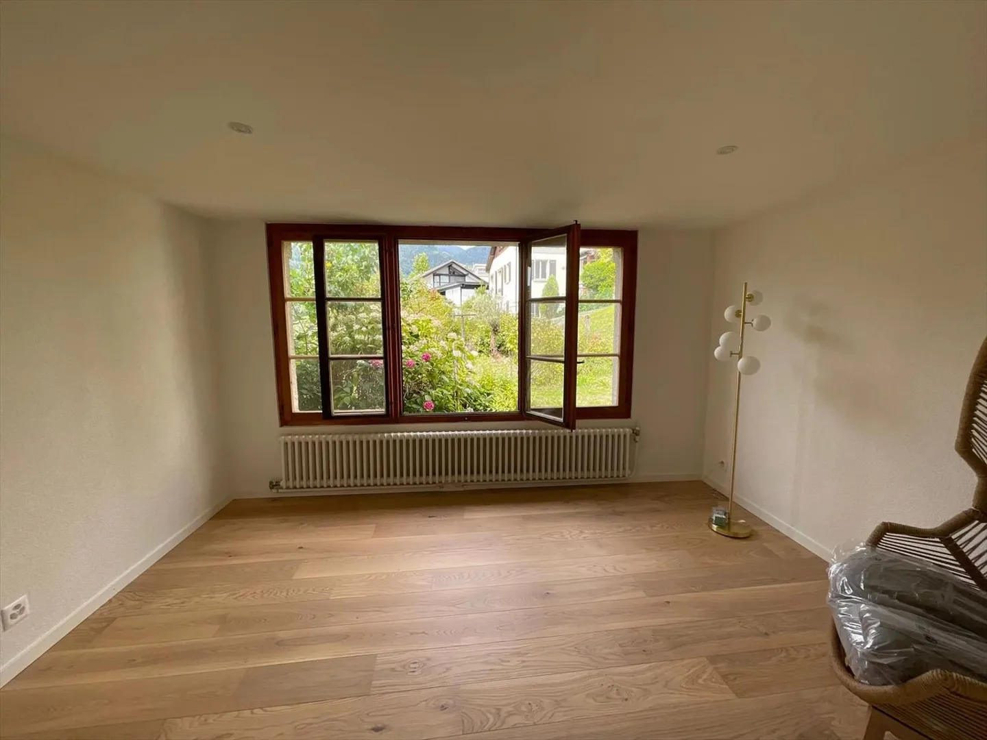 Vollständig renovierte 3,5-Zimmer-Wohnung im Erdgeschoss mit Garten. - Foto 8 von 13