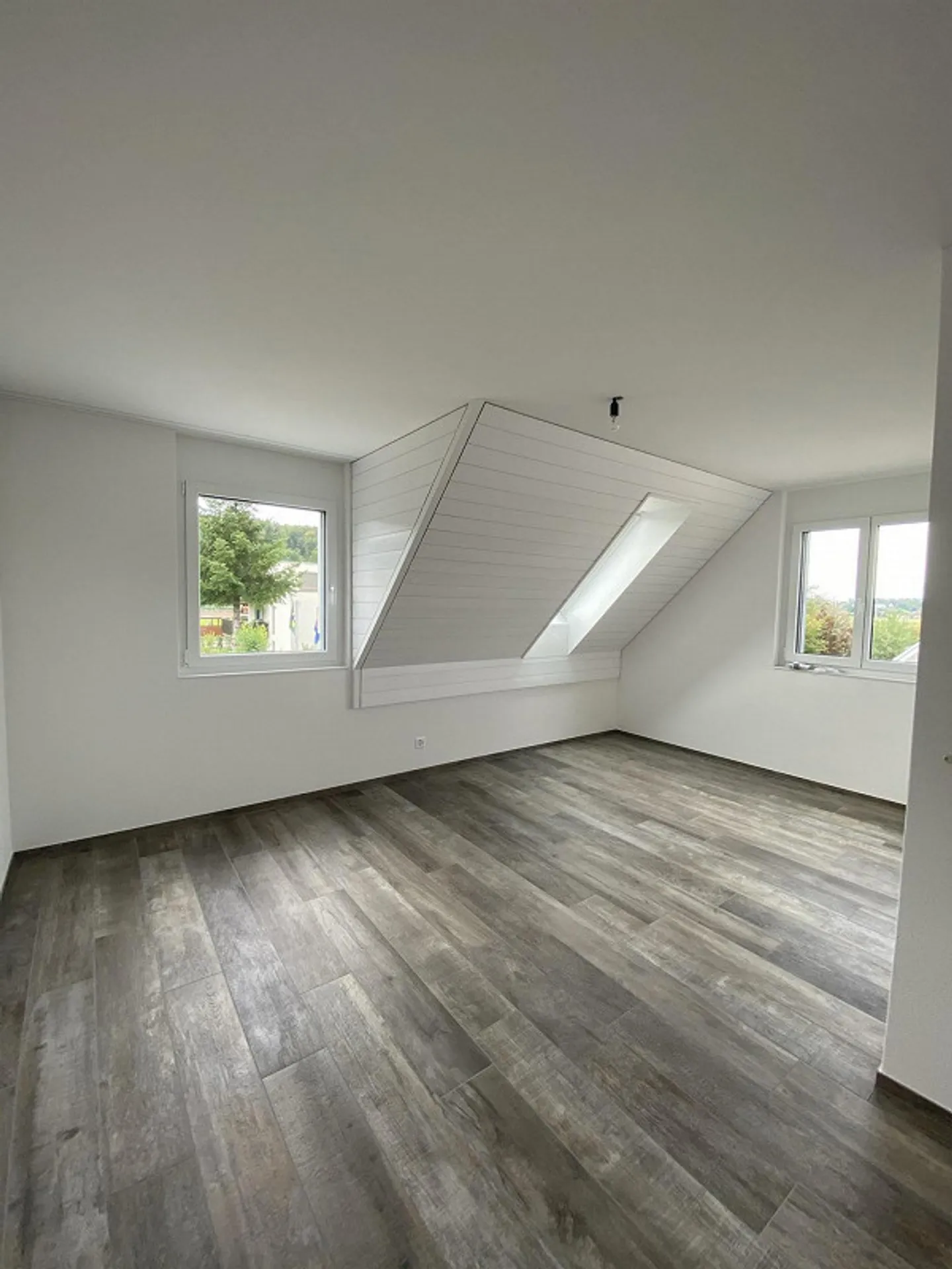 Moderne und grosse 4.5-Zimmer-Neubauwohnung mit ca. 200 m² Wohnfläc... - Foto 6 von 13