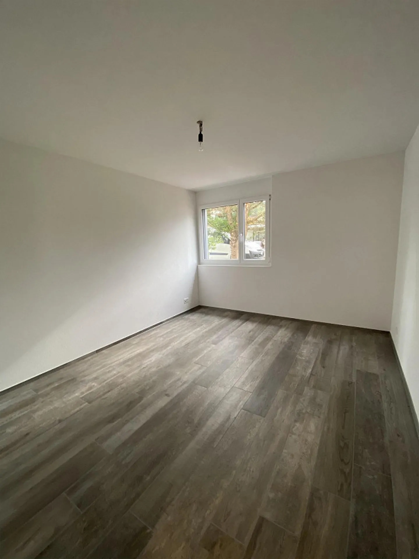 Moderne und grosse 4.5-Zimmer-Neubauwohnung mit ca. 200 m² Wohnfläc... - Foto 7 von 13