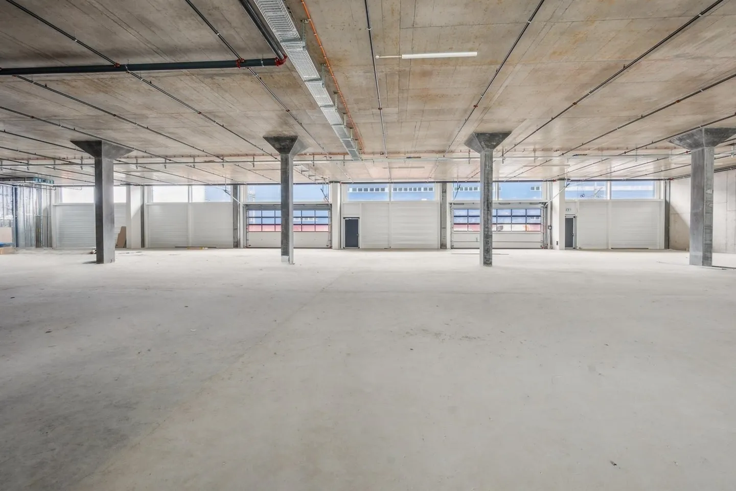 Befahrbare Erdgeschossflächen - Foto 3 von 9