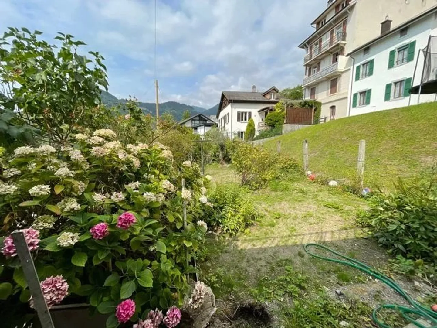 Vollständig renovierte 3,5-Zimmer-Wohnung im Erdgeschoss mit Garten. - Foto 12 von 13