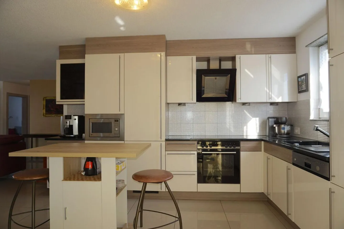 ARI-262 - Magnificent garden-level apartment with 5.5 rooms in a high-end house with 2 units - Photo 7 of 13