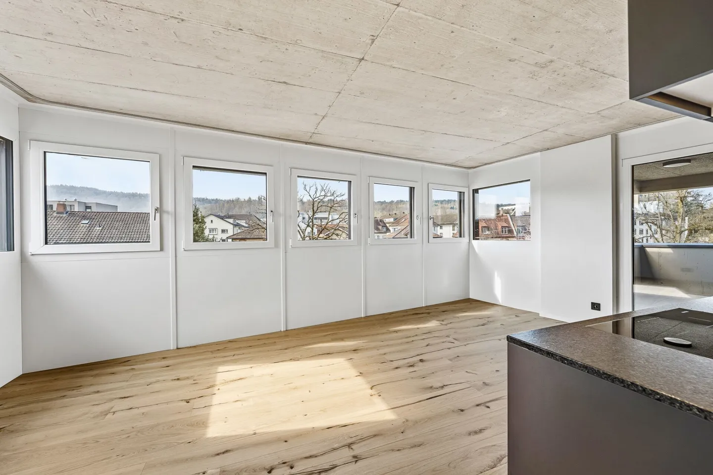 Ultimo appartamento nuovo di 3,5 locali disponibile in una zona residenziale tranquilla - Foto 3 di 13