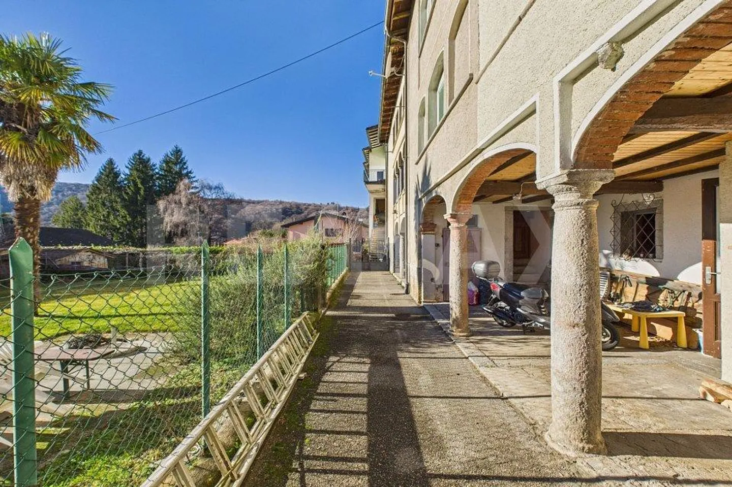 Appartamento da ristrutturare - Foto 1 di 13