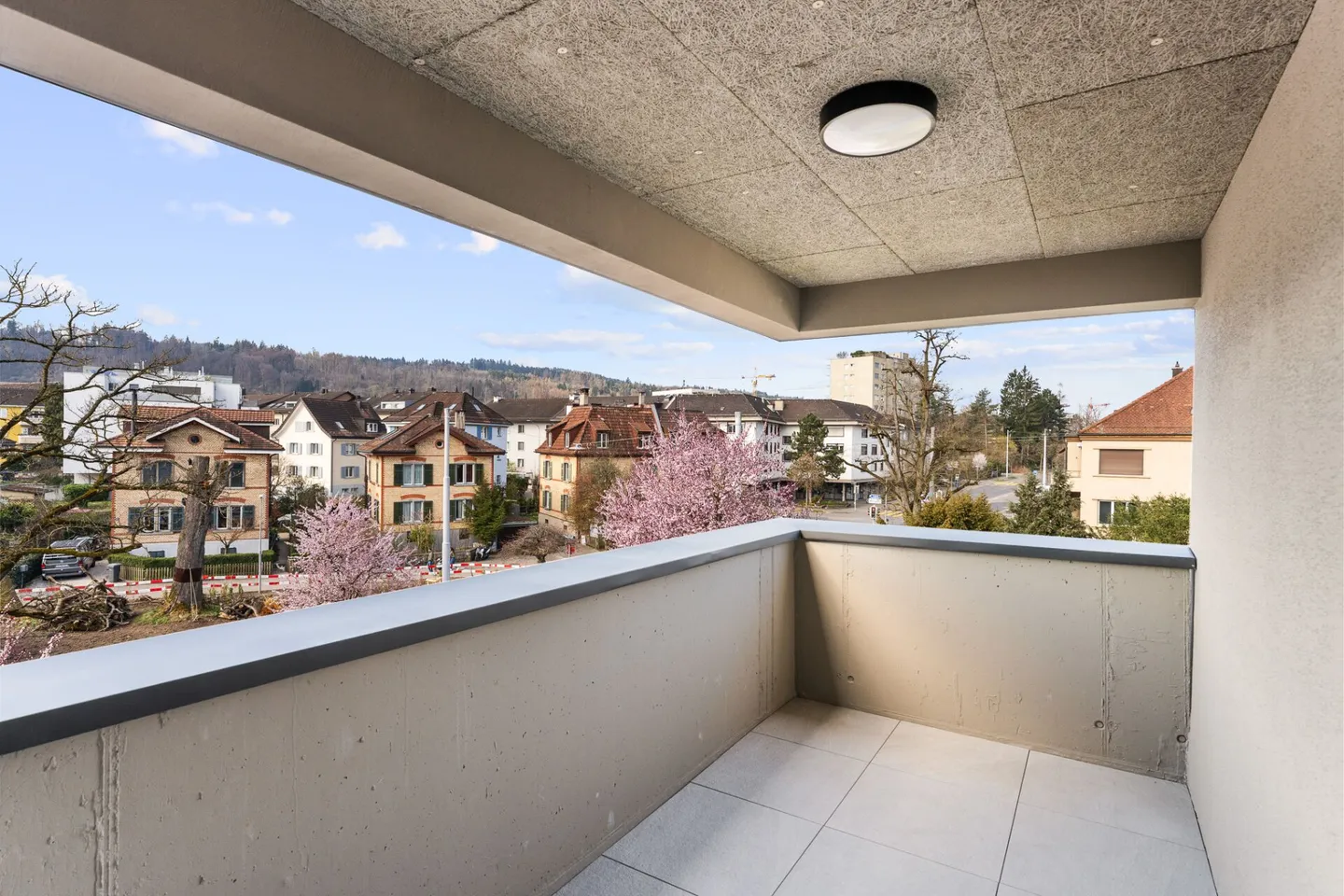 Ultimo appartamento nuovo di 3,5 locali disponibile in una zona residenziale tranquilla - Foto 11 di 13