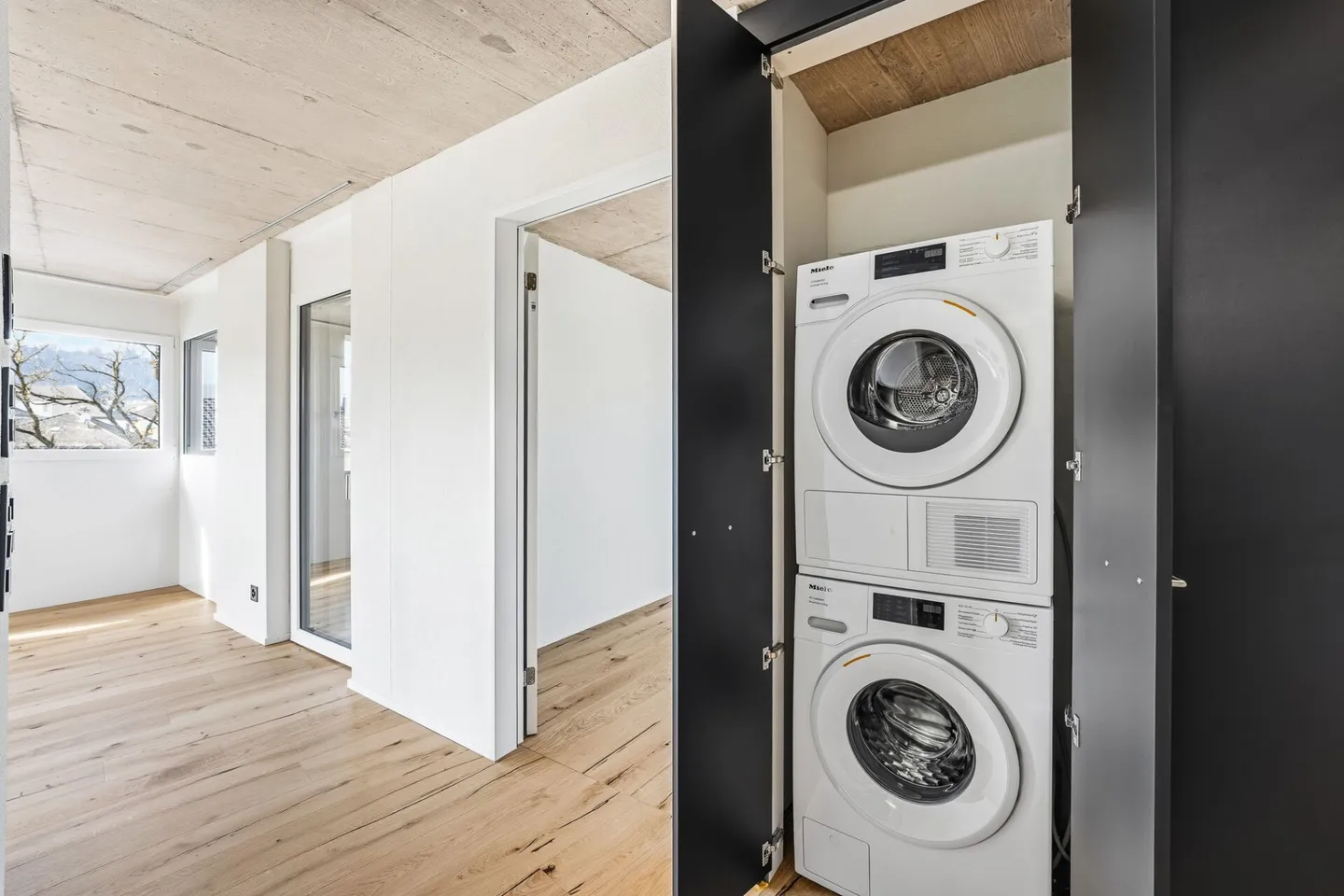 Ultimo appartamento nuovo di 3,5 locali disponibile in una zona residenziale tranquilla - Foto 7 di 13