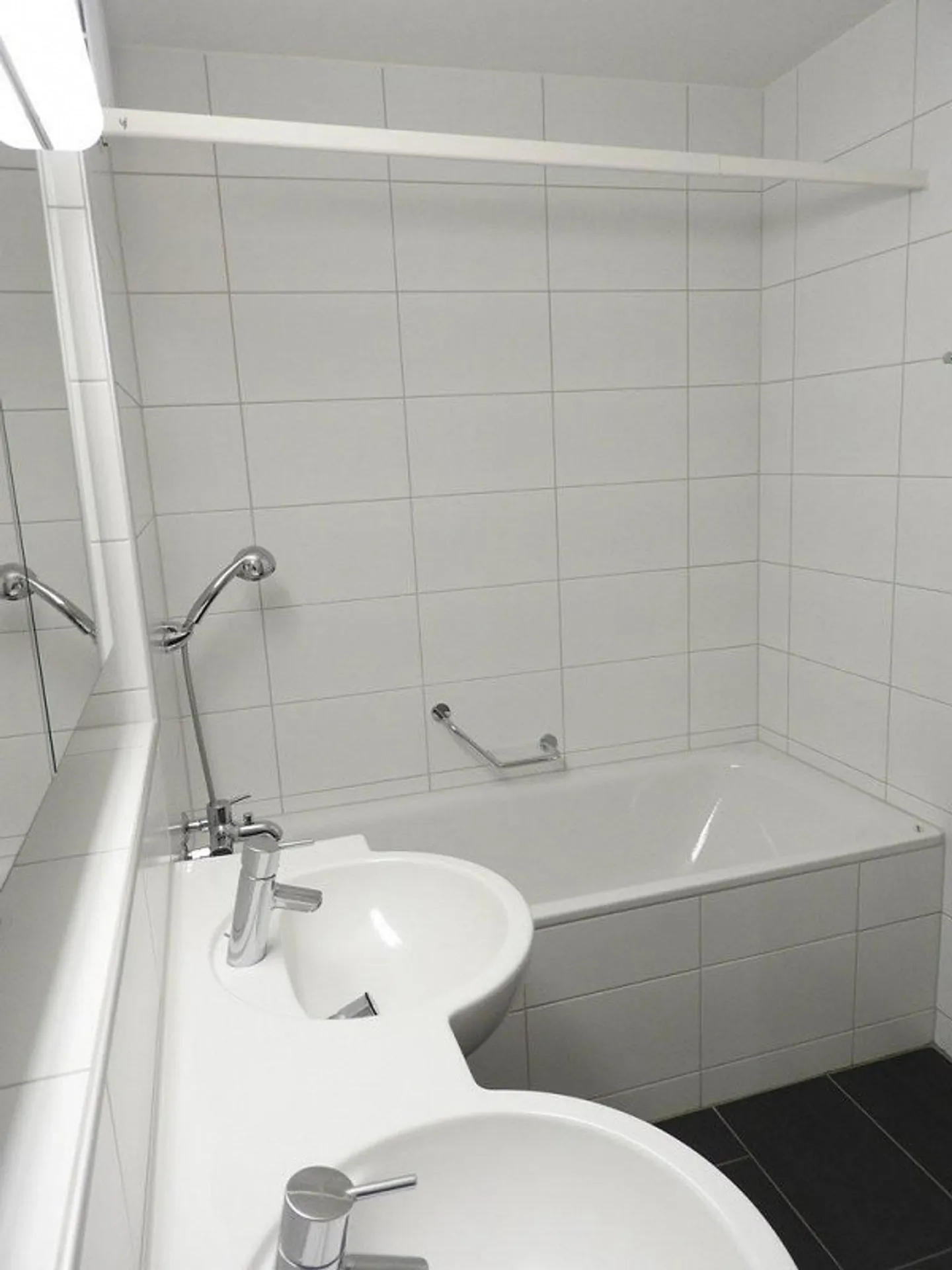 Casa della Felicità! Bell'appartamento di 4,5 stanze in una posizione tranquilla - Foto 4 di 8