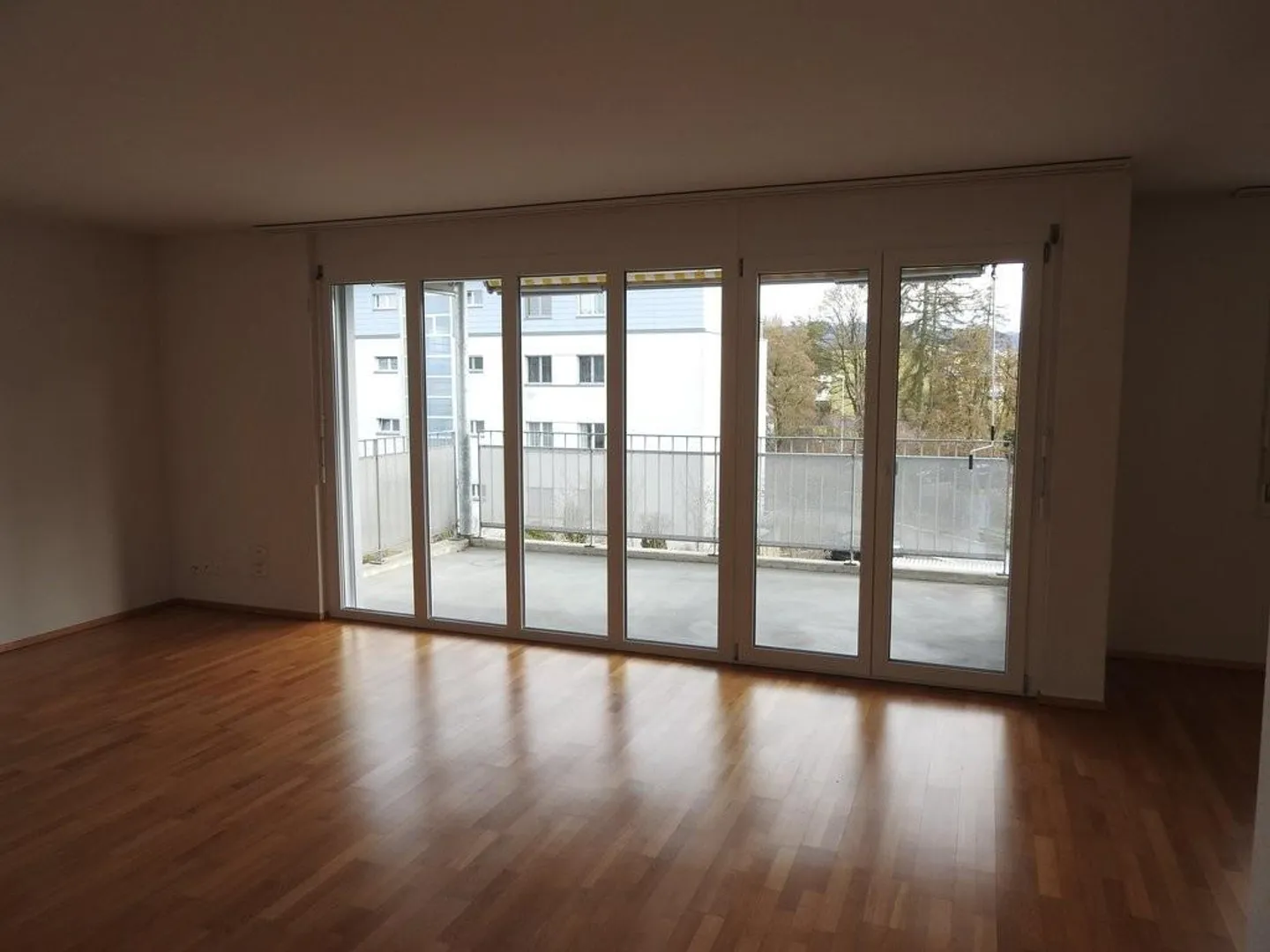 Casa della Felicità! Bell'appartamento di 4,5 stanze in una posizione tranquilla - Foto 7 di 8