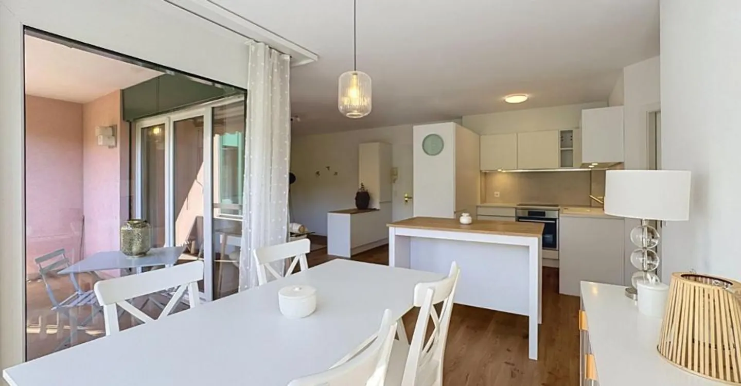 Renoviertes Appartement in Ecublens - Foto 4 von 10