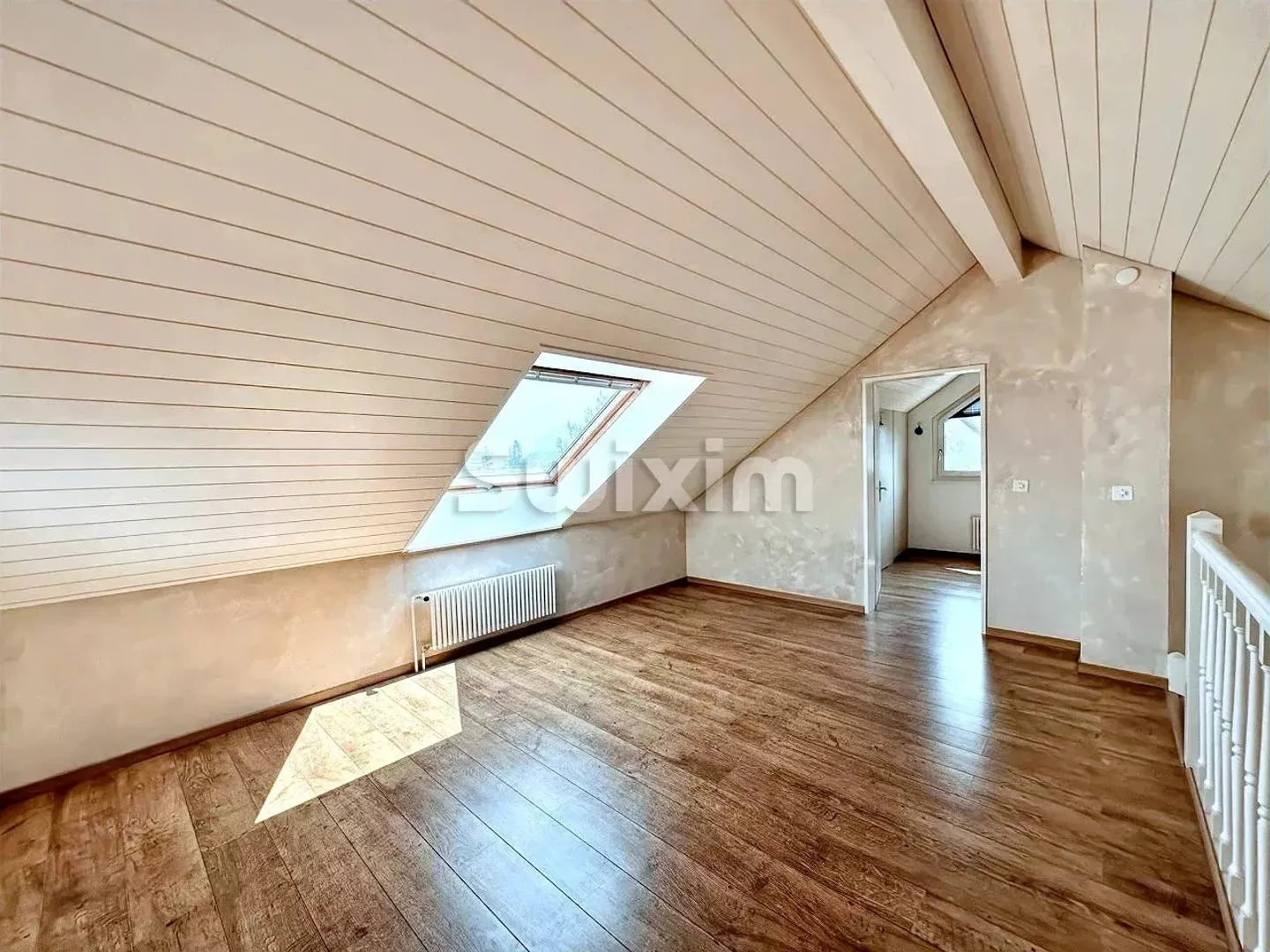 Attic 7 rooms - Photo 6 of 10
