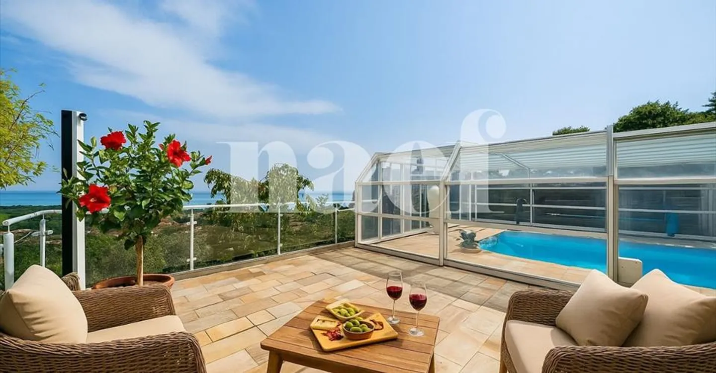 Luxuriöse Familienvilla - Foto 2 von 7
